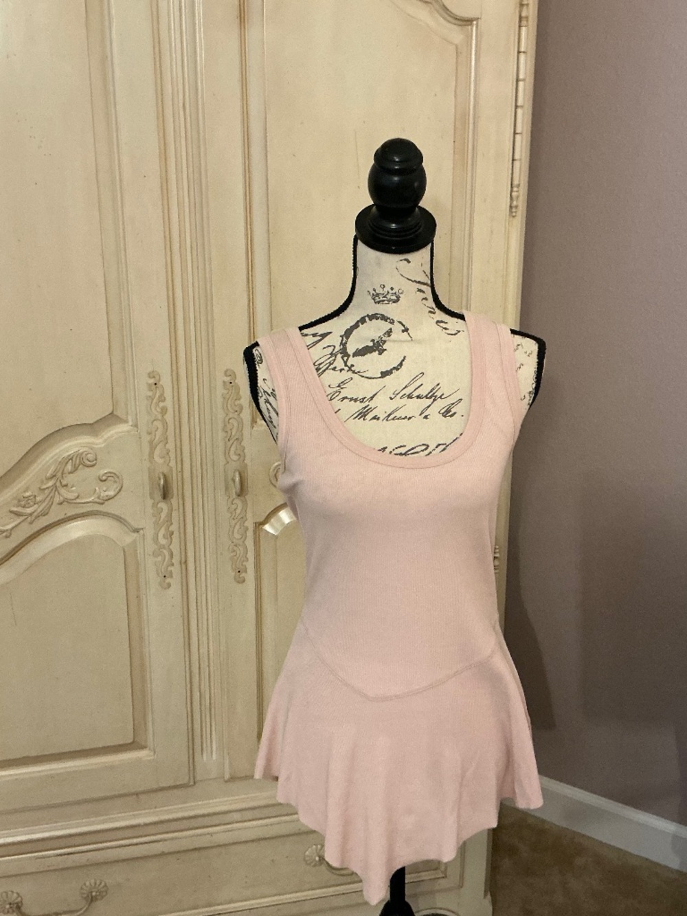 G.I.L.I. Blush Pink Ribbed Peplum Tank Top Size Small